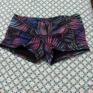 FLEO shorts never used